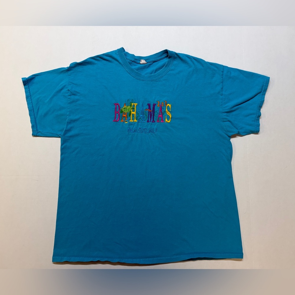 Vintage Bahamas Nassau Embroidered Ocean Blue XL Short Sleeve Graphic T-shirt